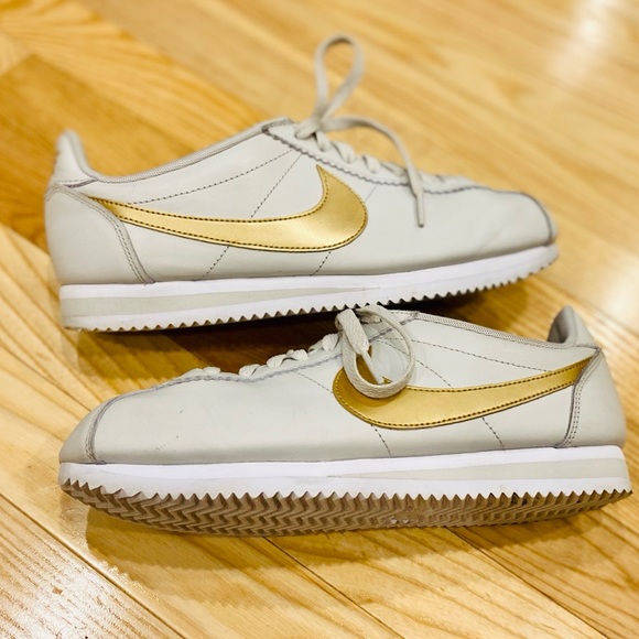 nike cortez light bone